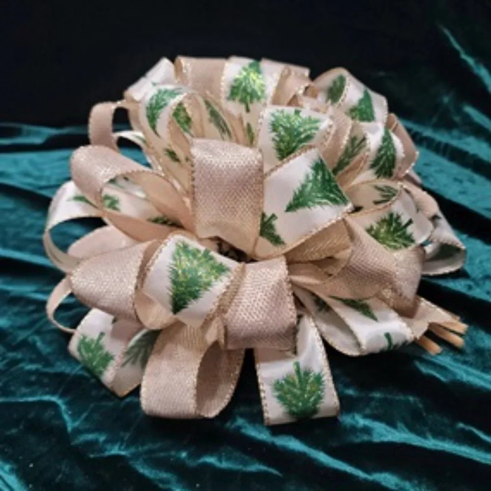 Christmas Tree‎ Bow Topper, Christmas Tree & Gold Ribbon 44 Loop Tree Topper Bow